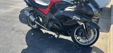 2008 KAWASAKI ZX1400C8F NINJA ZX-14 motorcycle for rent near Northwoods, IL