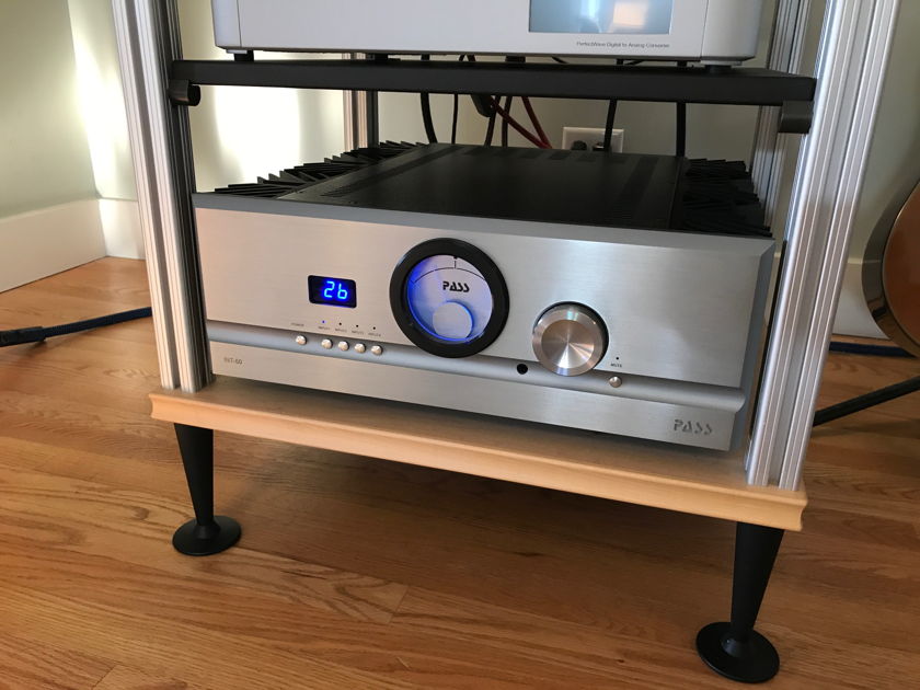 Pass Labs INT-60 integrated amp