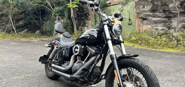 2017 HARLEY-DAVIDSON DYNA STREET BOB motorcycle for rent near Honolulu, HI