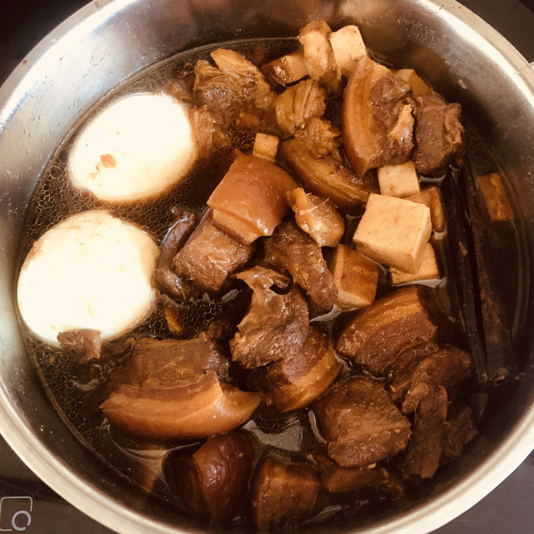Tau Yu Bak, however, I didn't follow the amount of the sauce ingredients suggested by Nyonya cooking. I adjusted based on our family preference. Here is what I used for 500g pork. 
 Brown sugar [10-12g]
 Five-spice [0.25 tsp]
 Soy Sauce [30g]
 Dark soy sauce [30g]
 Wine [65g]
 Water [150g]