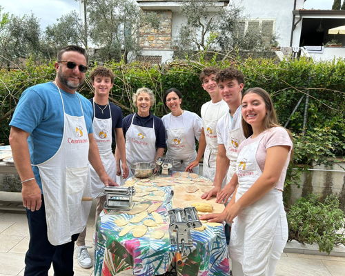 Corsi di cucina Lucca: Tagliatelle fatte in casa da una Cesarina