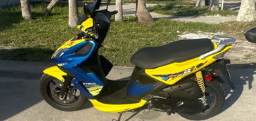 2009 KYMCO SUPER 8 150 motorcycle for rent near Cape Coral, FL