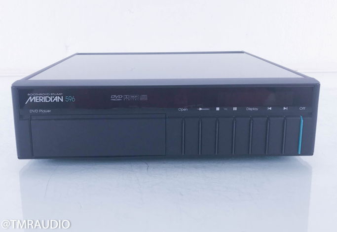 Meridian  596 CD / DVD Player (AS-IS; doesn't read disc...