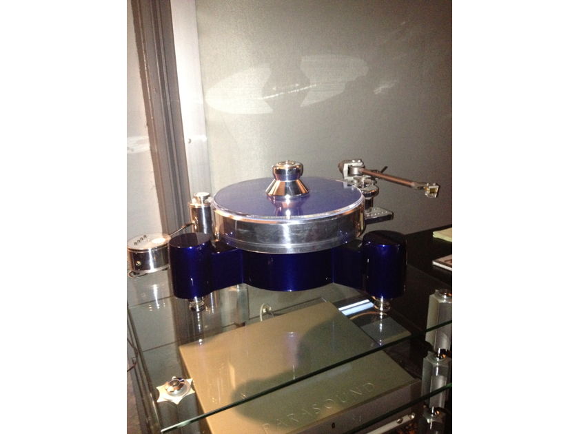 Acoustic Solid One to One Turntable Blue with AudioQuest PT-9 Denon DL-304