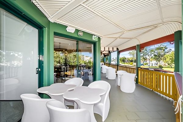 Great-Location-and-Competitive-Price,-bayswater-tweed-motel-Picsart-AiImageEnhancer