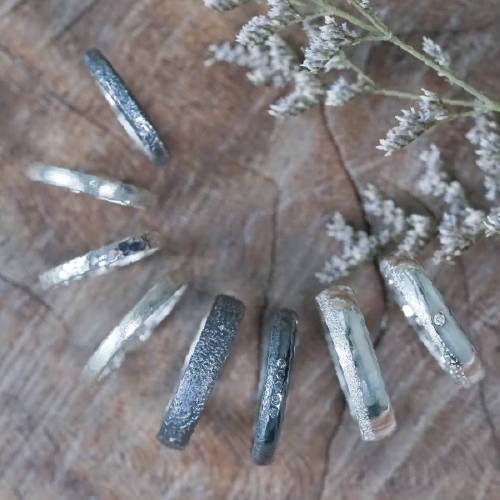 try on sustainable wedding bands or rings in Sanur Bali jewelry shop