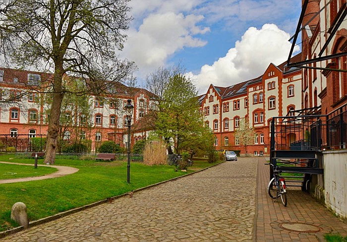  Hamburg
- Bahrenfeld