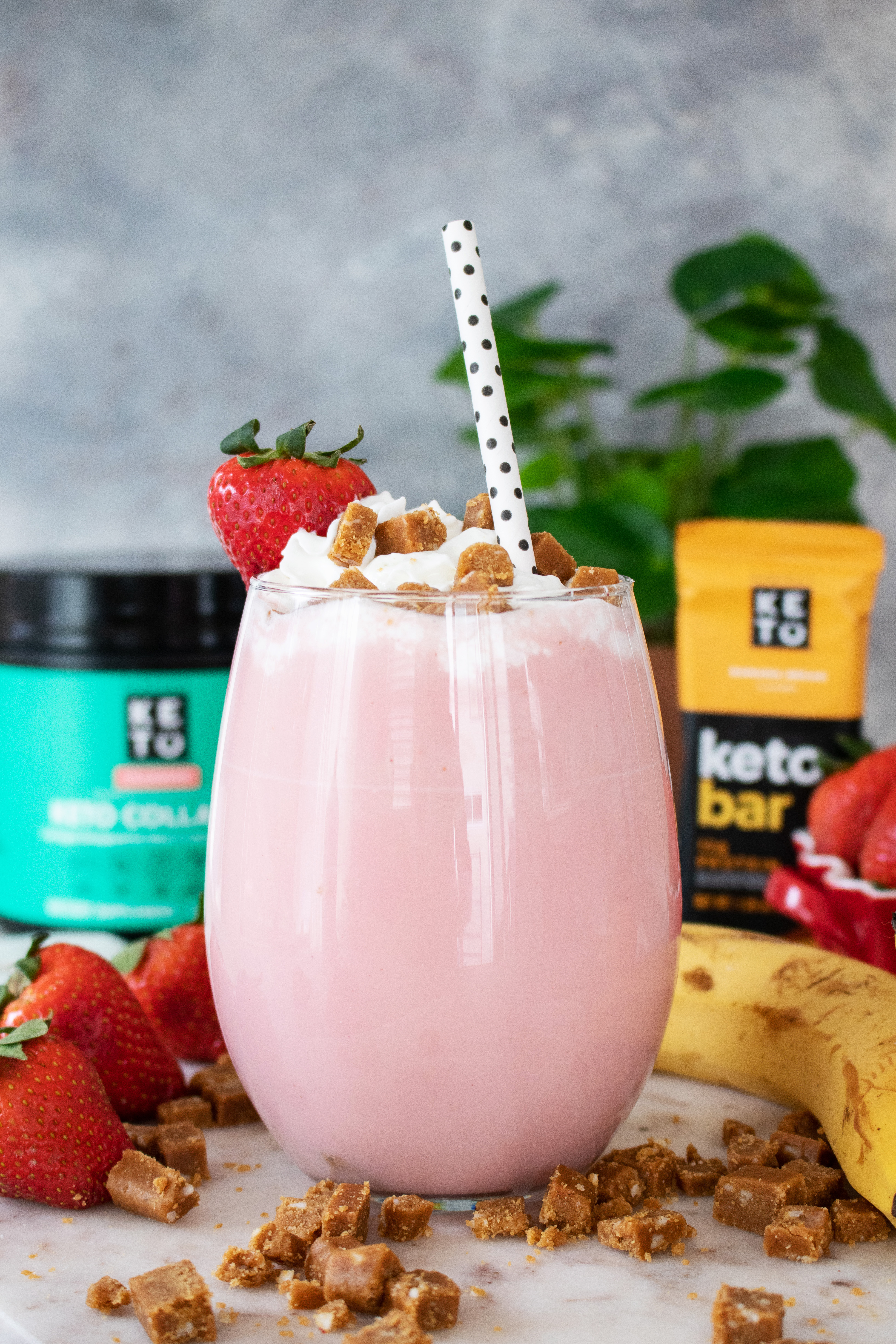 Keto Strawberry Banana Smoothie