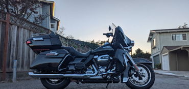 2019 HARLEY-DAVIDSON FLHTCU ELECTRA GLIDE ULTRA CLASSIC motorcycle for rent near LAS VEGAS, NV