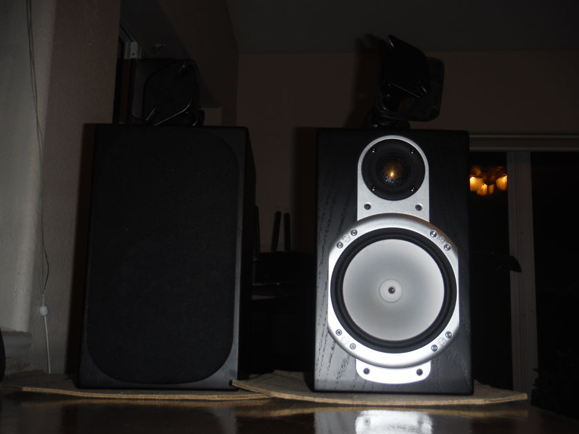 Monitor Audio  Silver - RS1 with Pro Audio Mounting Brackets  9/10