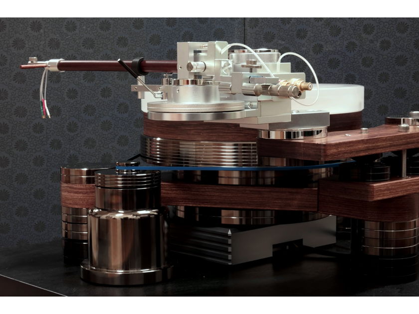Pyon Sound  ULTIMA BLACK PEARL one of world finest turntable systems
