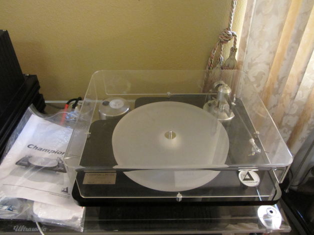 CLEARAUDIO CHAMPION LIMITED EDITION WITH Unify tonearm ...