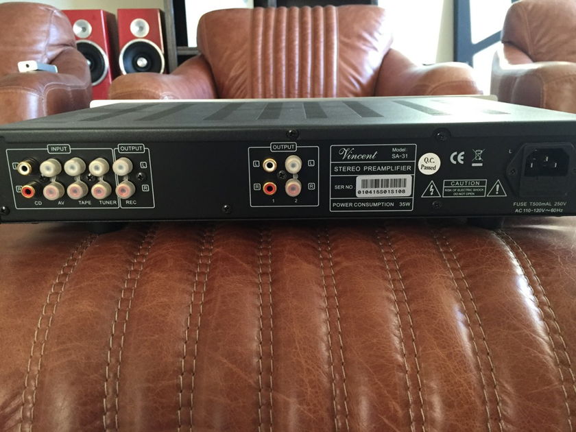 Vincent SA-31 Hybrid Tube Stereo Preamp + FREE Wireworld Interconnects