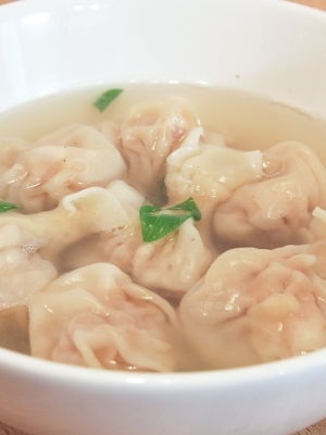 Wonton Soup with Meat and Prawn Filling Recipe