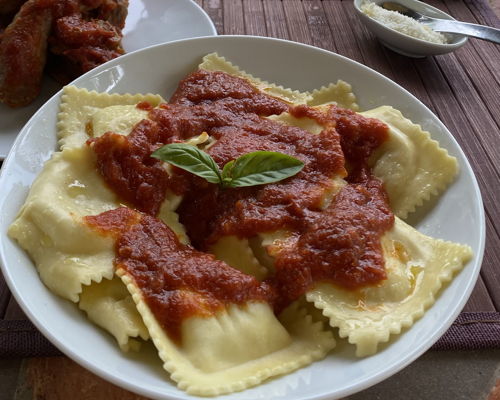 Cooking classes Modica: Ricotta in the spotlight: ravioli and cassatine