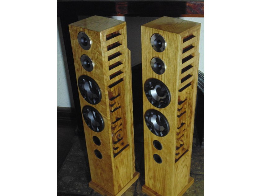 FRENCH AUDIO TEMPTER, MONITOR, FLOOR STANDING, STAGE, DUAL 6.5" ALUMINUM SPEAKER