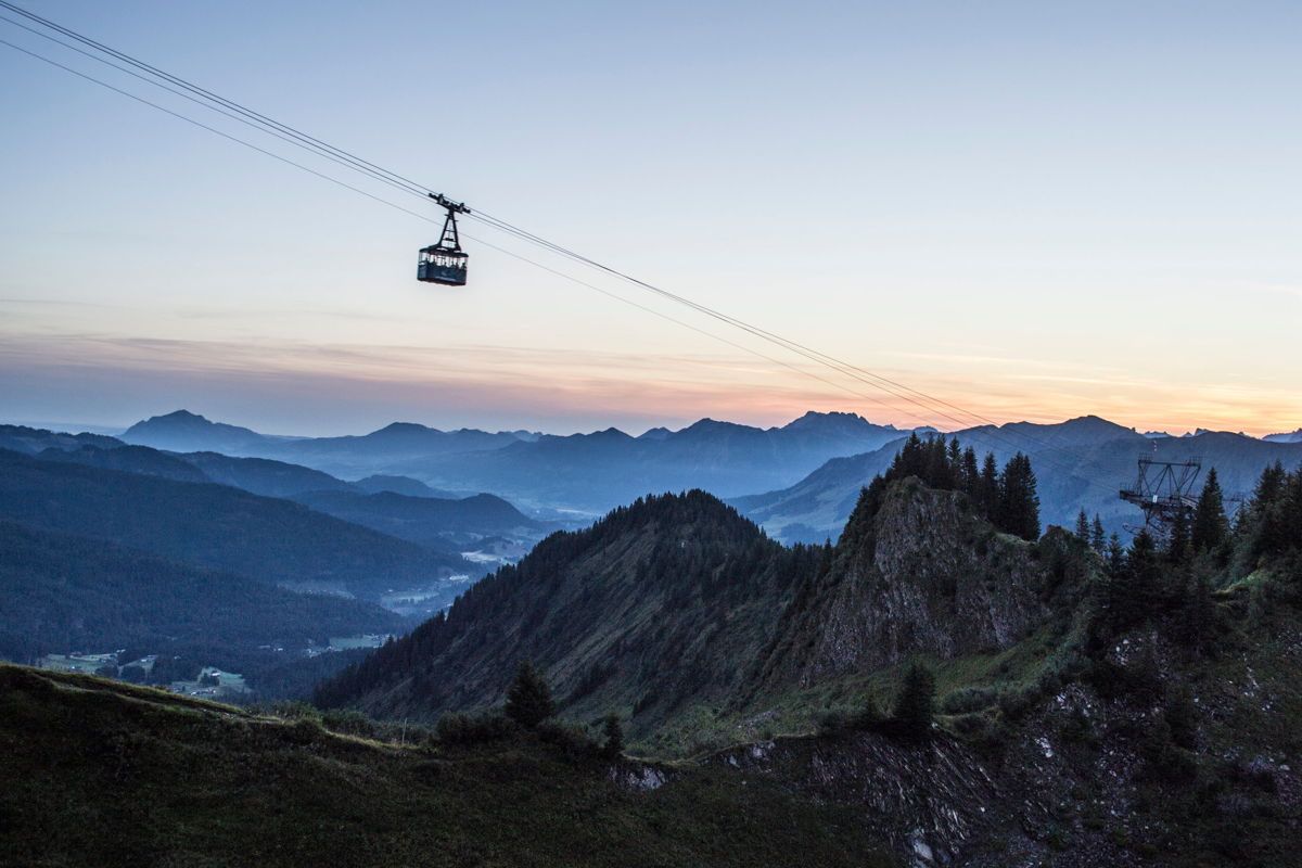Berglandschaft im Kleinwalsertal nahe Mittelberg – nur wenige Minuten von Hugo & Pepi entfernt.