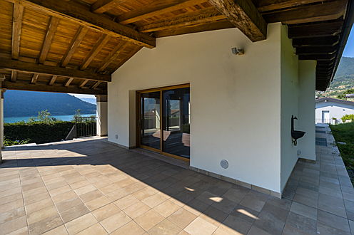  Iseo
- panoramic view villa with swimming pool