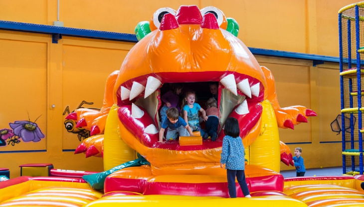 kidsplanet dresden hüpfburg monster