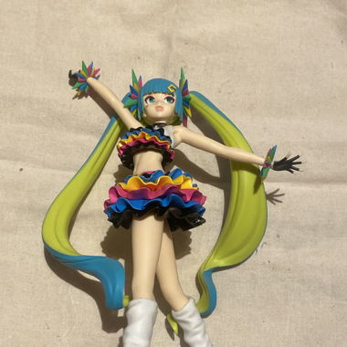 Miku Figurine