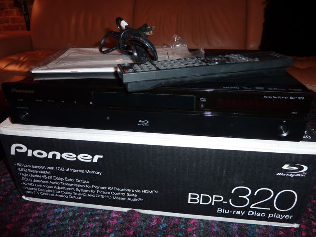 Pioneer BDP320 Blu-Ray Player