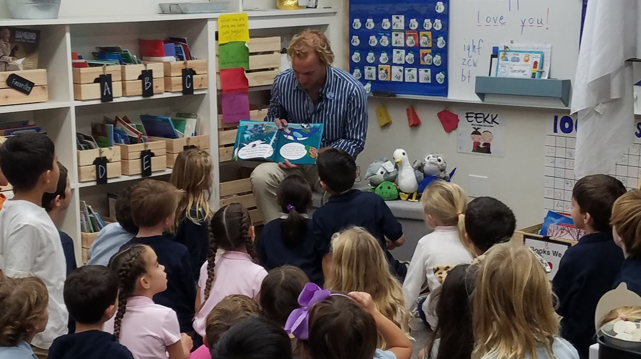 Malte with Shore Buddies at a school in San Diego