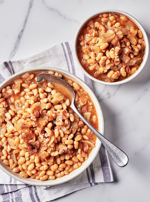 Slow Cooker Baked Beans with Maple Syrup