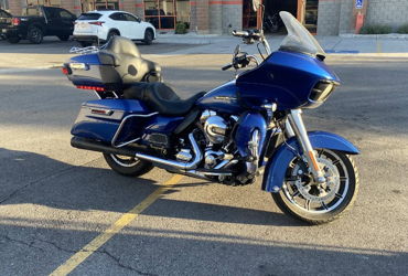 2016 HARLEY-DAVIDSON TOURING ROAD GLIDE ULTRA (COLOR OPTION) motorcycle for rent near Hyde Park, UT