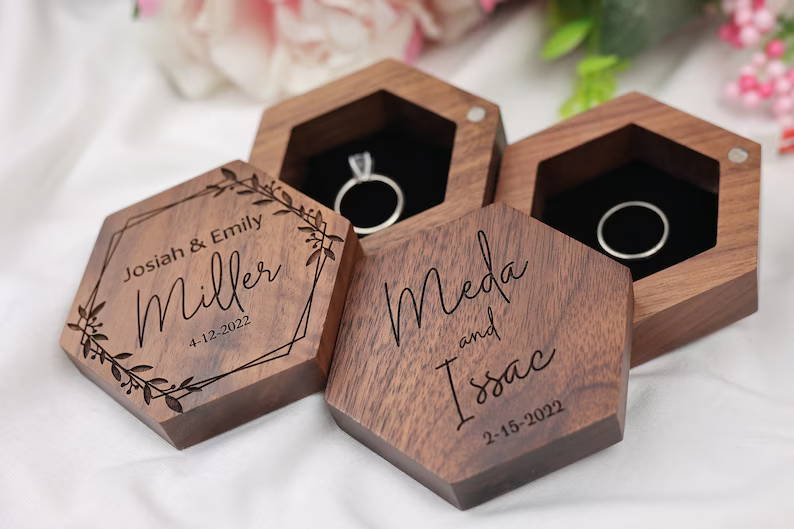 Laser Engraved Wooden Jewelry 002