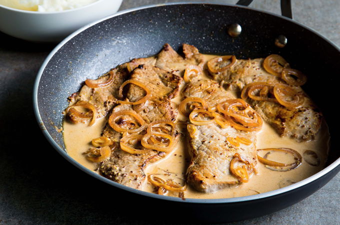 Pork Cutlets with Creamy Mustard Sauce