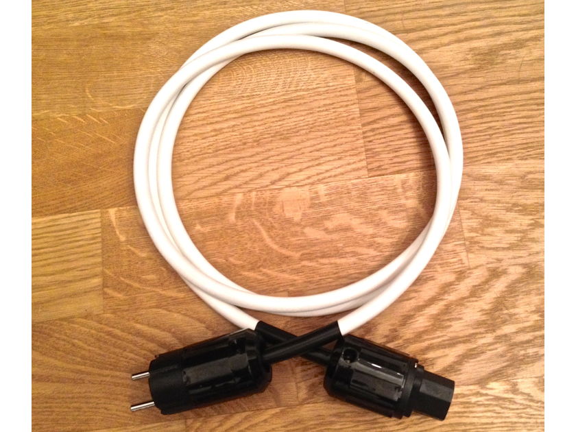 Audiophile two meter power cord