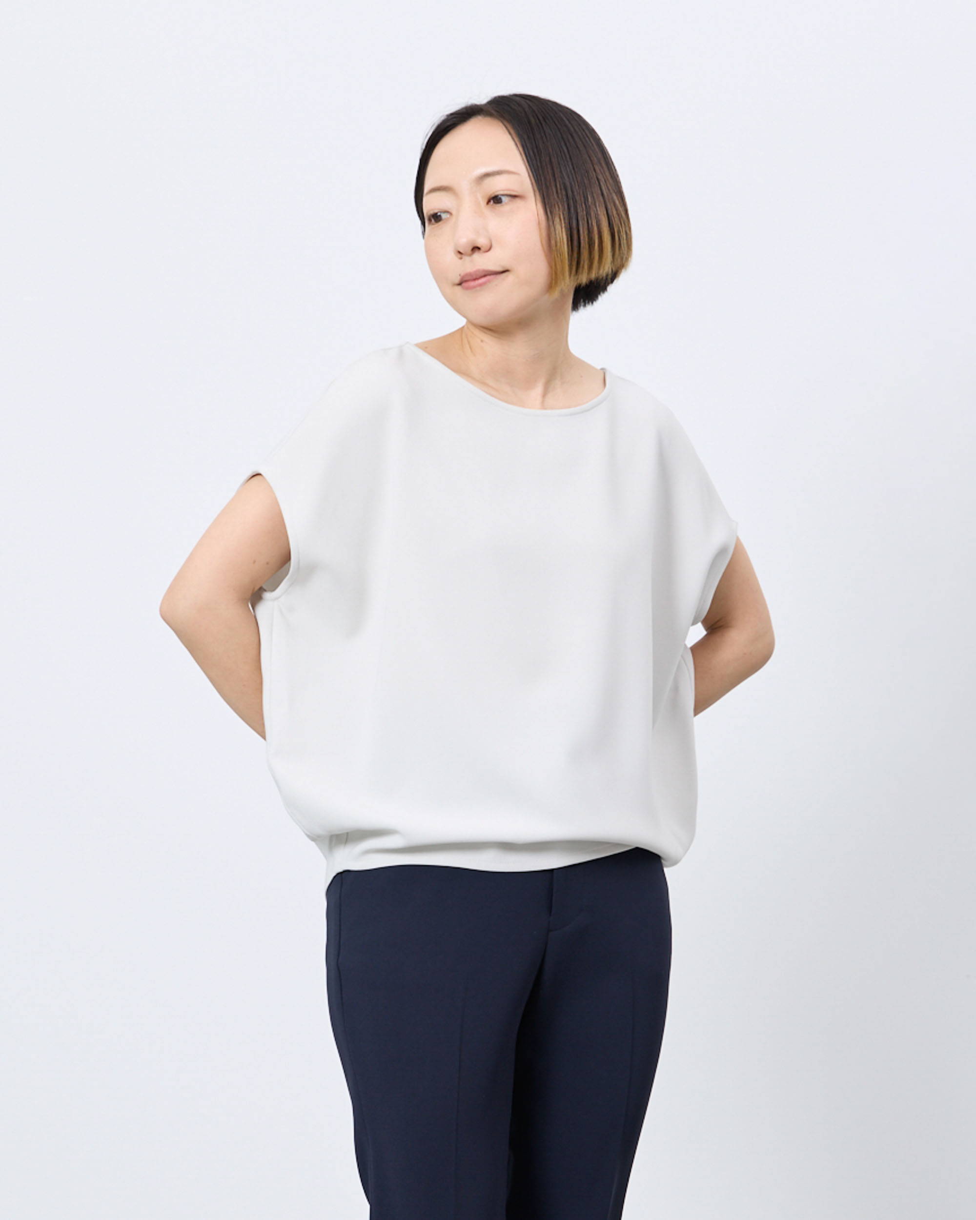 美品　soeju ソージュ　ショートスリーブコクーンブラウス　ホワイト　Mサイズ ショートスリーブコクーンブラウス送料無料特典のご案内（2024/5