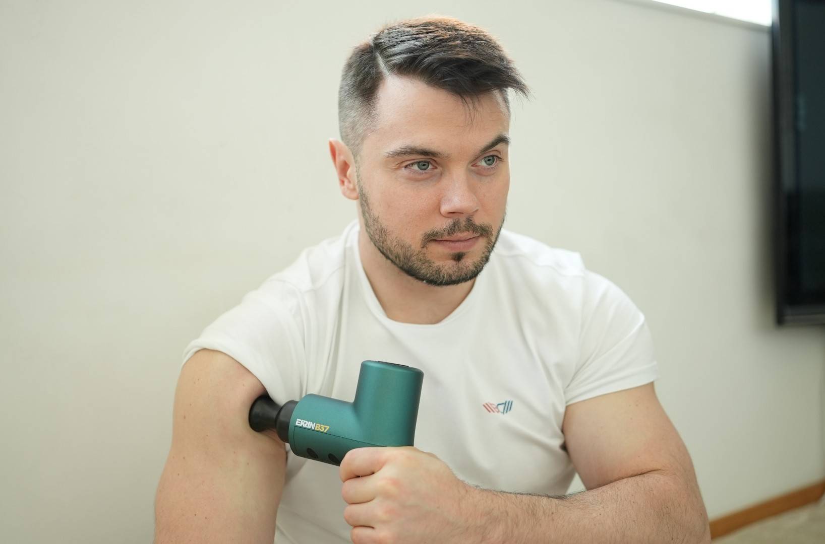 WBCM Oleksiy Torokhtiy muscle massager