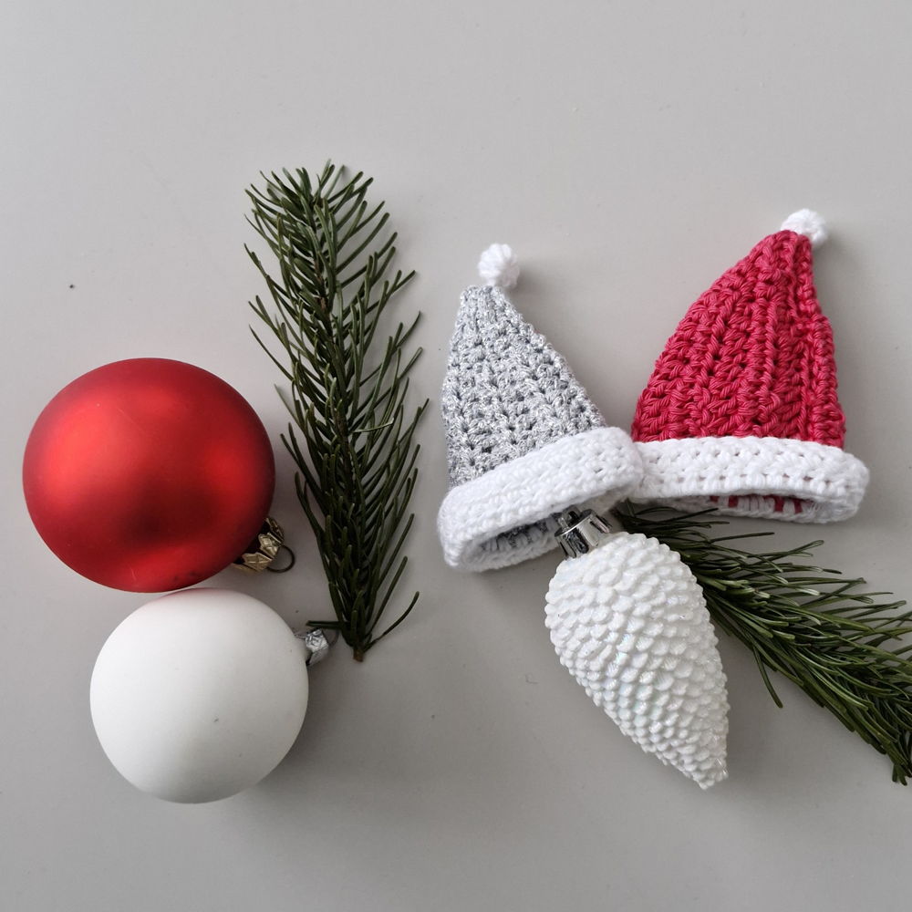 Gratis haakpatroon Mini kerstmuts