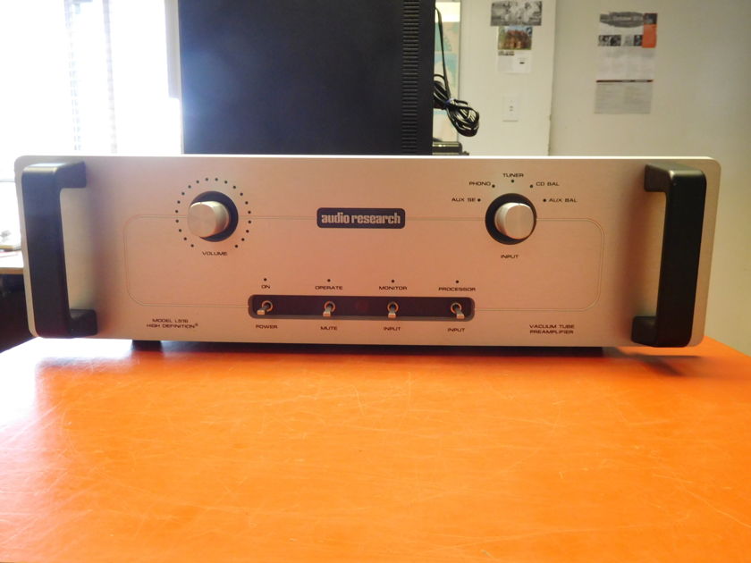 Audio Research LS-16 Tube Preamp With Remote