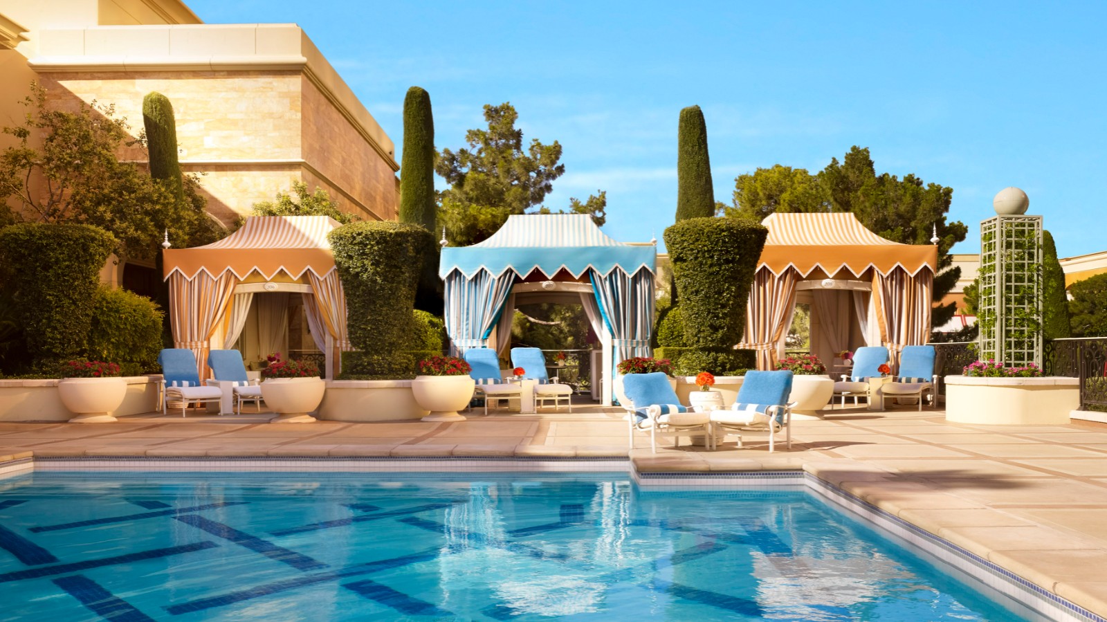 The Pools At Wynn Uploaded on 2022-03-22