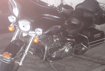 2008 HARLEY-DAVIDSON FLHTCU ULTRA CLASSIC ELECTRA GLIDE (BLACK) motorcycle for rent near Houston, TX