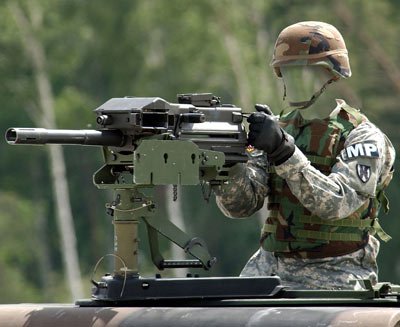 PSD исходник для монтажа - американский солдат с пулеметом