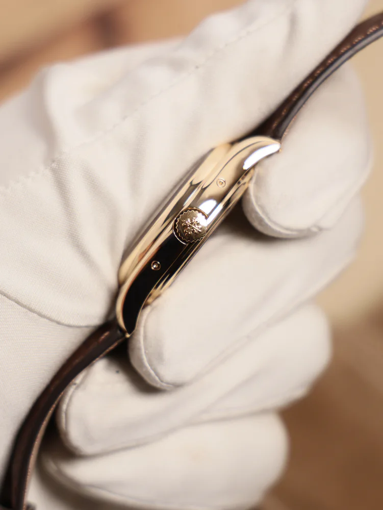 Patek Philippe Annual Calendar 5146J-001, image 3 Patek Philippe Annual Calendar 5146J-001, image 3
