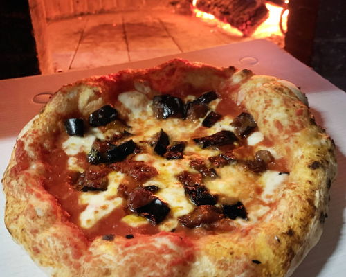Corsi di cucina Pietrastornina: Corsi di Pizza Napoletana e Pinsa in forno a legno