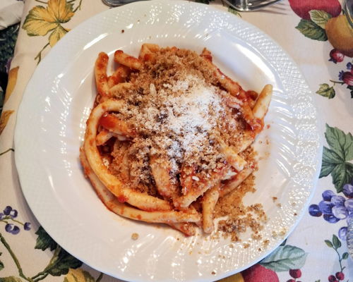 Cooking classes Pedara: Ferretto Macaroni and Traditional Sicilian Desserts