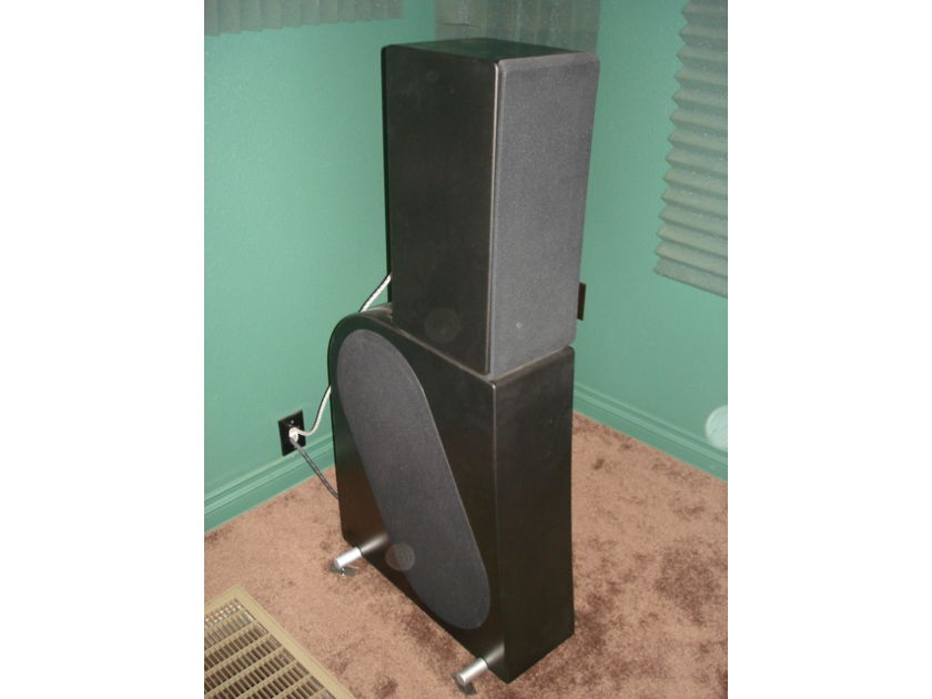NHT T6 Speaker System w/ (2) 400 watt Amps & Electronic Crossover