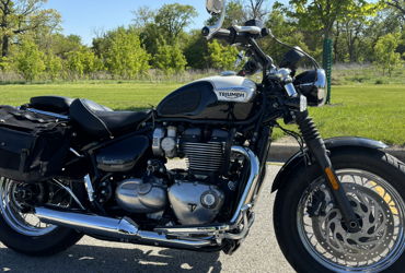 2018 TRIUMPH BONNEVILLE SPEEDMASTER motorcycle for rent near Park Ridge, IL