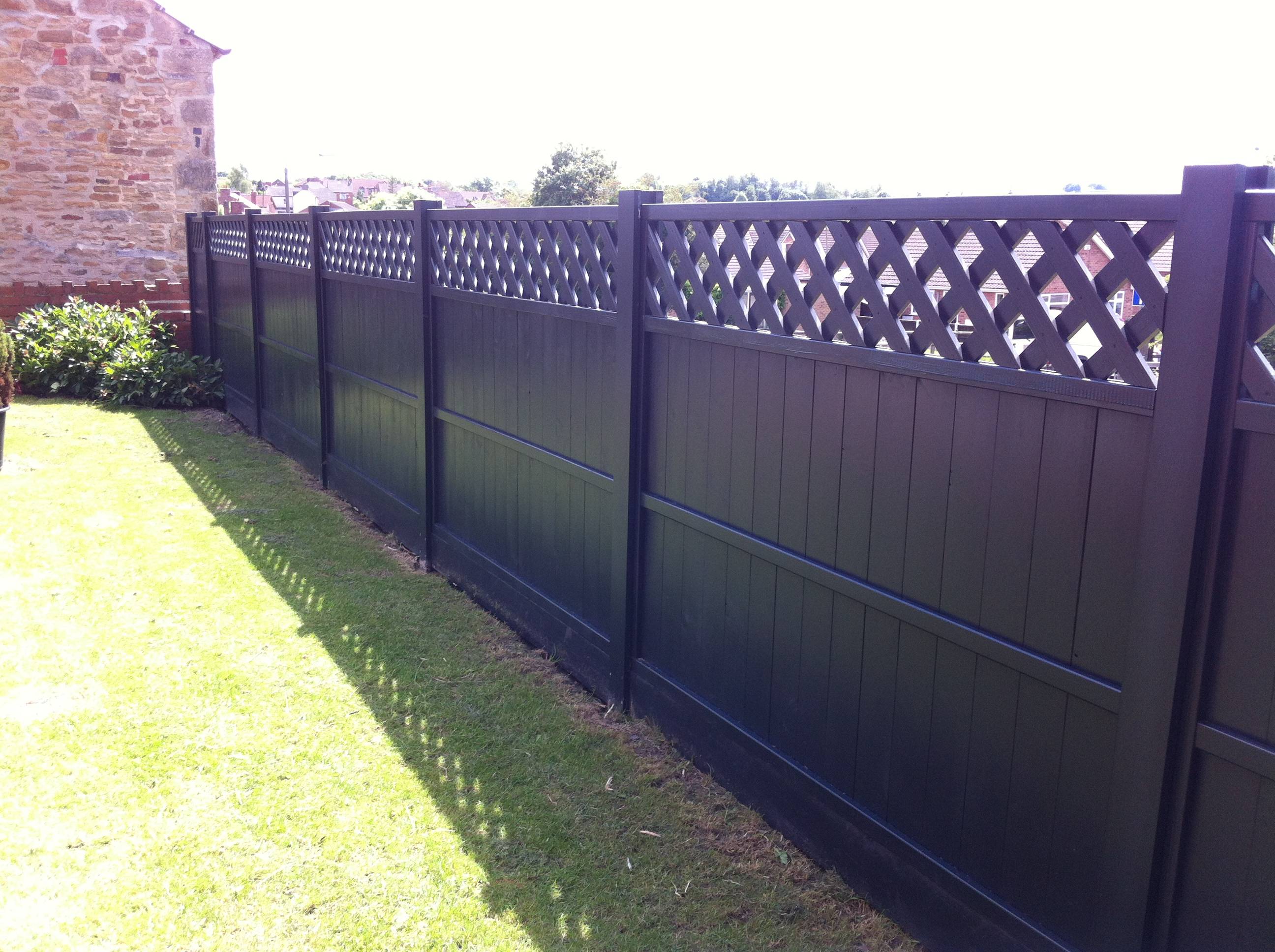Painted Regal Deluxe Fence
