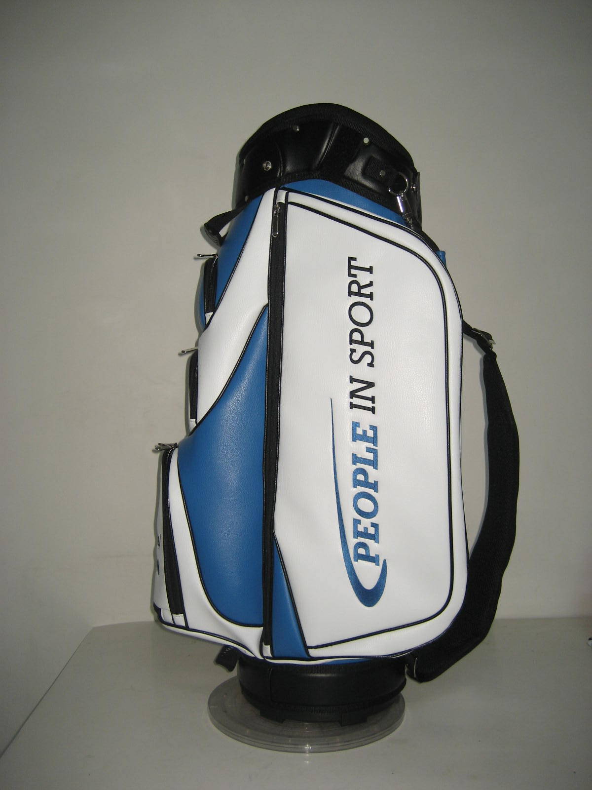 Customised football club golf bags by Golf Custom Bags 212