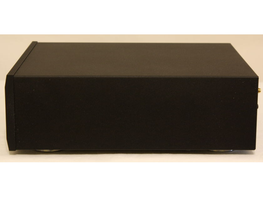 Musical Fidelity M1SDAC DAC / Pre Amp. Mint Condition. Pre Black Friday Pricing!