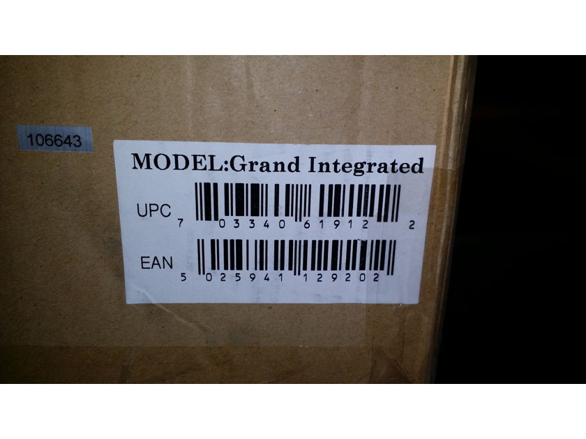 Peachtree Audio Grand Integrated Sealed box.