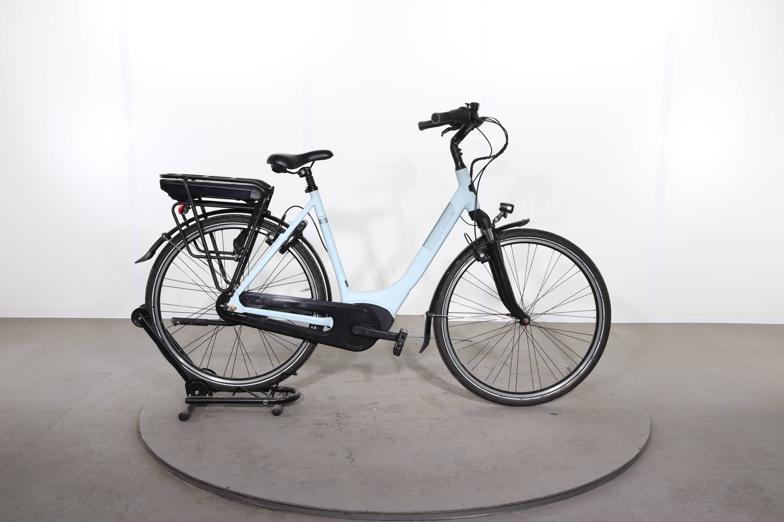 bicicleta eléctrica gazelle celeste