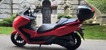 2016 HONDA FORZA motorcycle for rent near Cleveland, OH