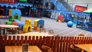 alpincenter tonis abenteuerwelt essbereich